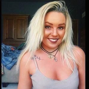 Meet your Posher, Brooke